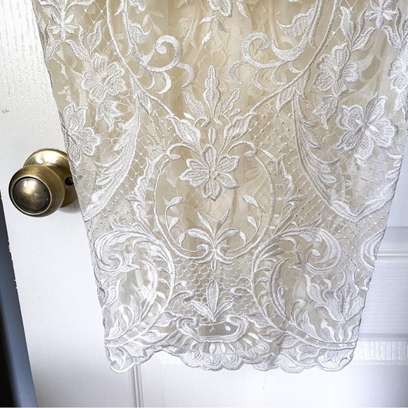 BHLDN Thurley Dress Emilia Lace Semi-Sheer Off-Shoulder Bridal Ivory 8 NWT - Picture 3 of 13